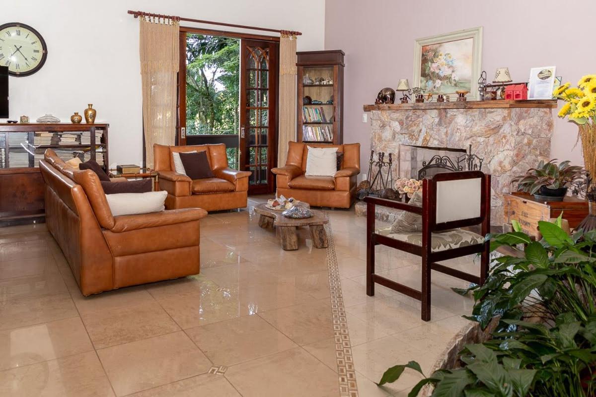 Pousada Casa Da Pedra Блуменау Екстериор снимка